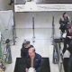 Драка между посетителями и охранником гипермаркета "Окей" попала на видео