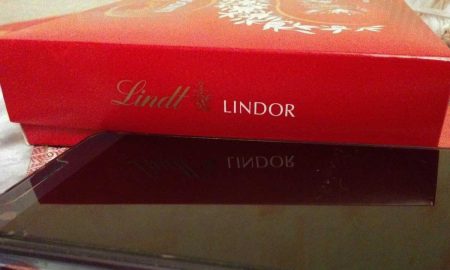Юзеры разглядели "ругательный секрет" в названии шоколадных конфет Lindor