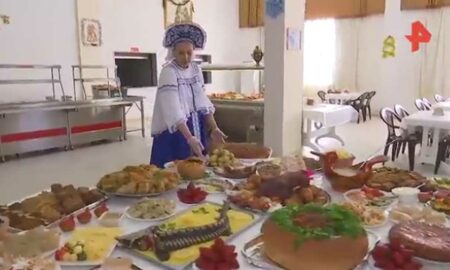 Для российских военных организовали День русской кухни в Сирии