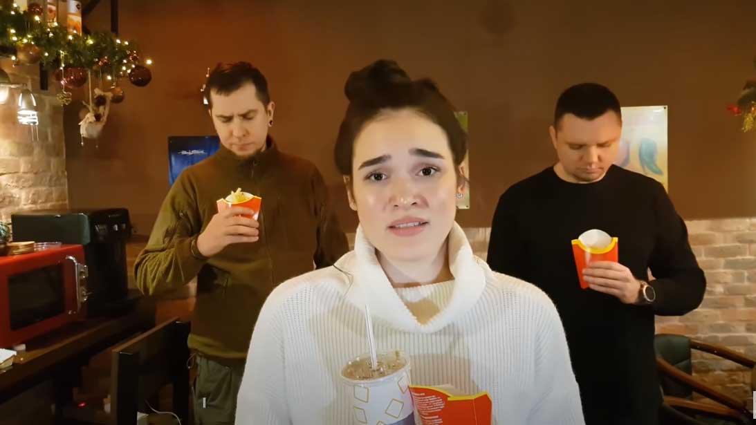 Новый клип группы «Ленинград» с едой из McDonald’s