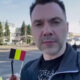 Помощник Зеленского на видео с сосисками и перепутал флаги ФРГ и Бельгии