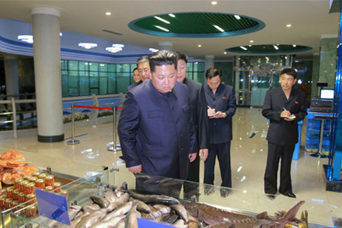 Ким Чен Ын посетил новый ресторан