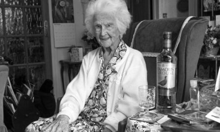 Умерла 112-летняя британка имеющая привычку пить виски на ночь