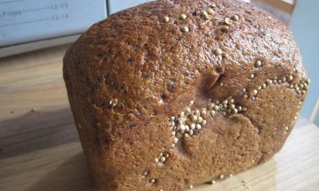 Буханка бородинского хлеба