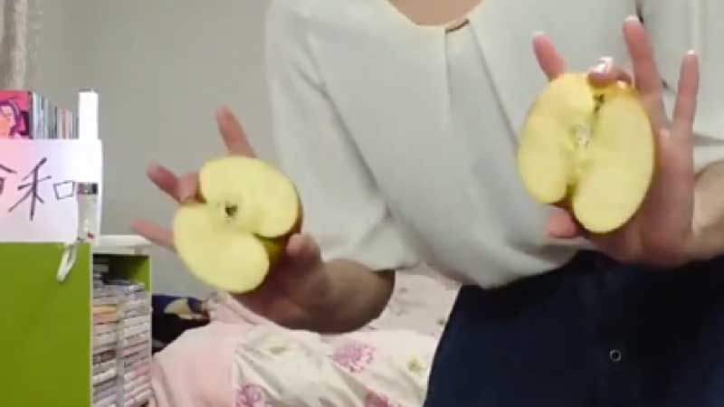 Трюк с яблоком добрался до Японии и восхитил местных юзеров