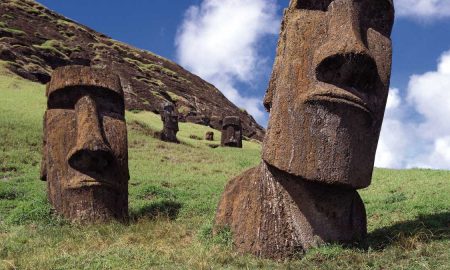 Истуканы острова Пасхи: каменные изваяния предназначались для «удобрения» земли
