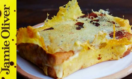 Звездный завтрак: рецепт сэндвича с сыром от Джейми Оливера