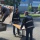 Незаконные летние кафе в Петербурге оставили без мебели
