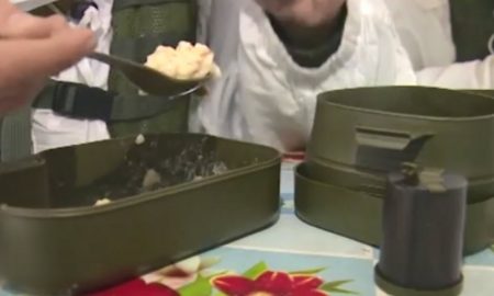 Российская армия вместо алюминиевой посуды получит пластиковую