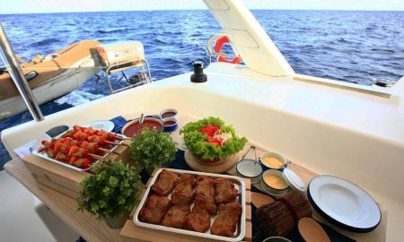 Доставка еды на яхту