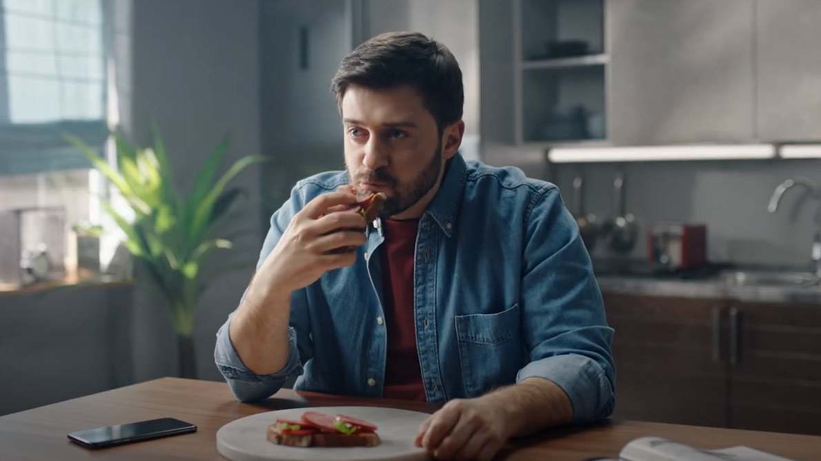 «Содержит много мяса»: «Мираторг» выпустил ролики с дисклеймером для веганов