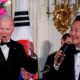 Байден и президент Южной Кореи спели про американский пирог