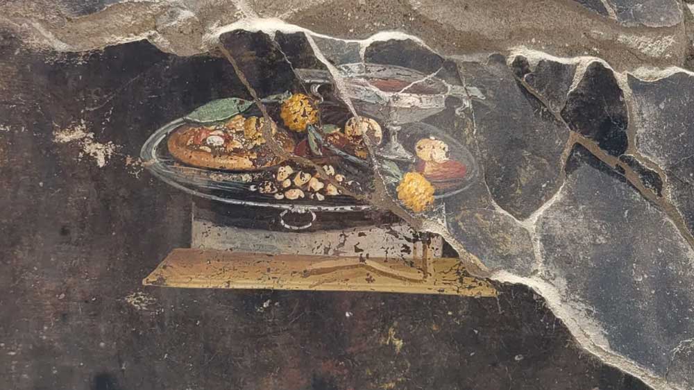При раскопках в Помпеях обнаружили изображение пиццы